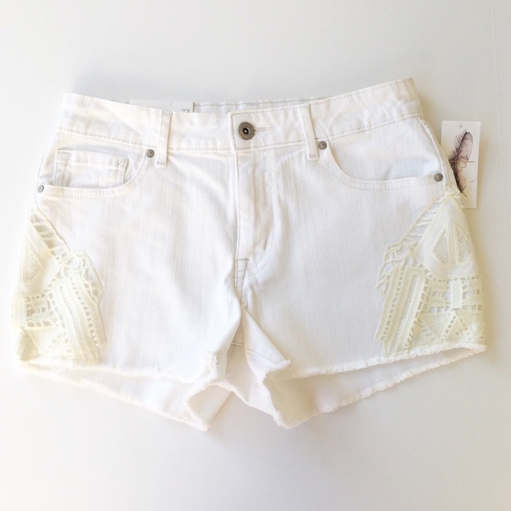 Jessica Simpson White Cherish Denim Shorts Fringed Lace Overlay Size 27 NWT